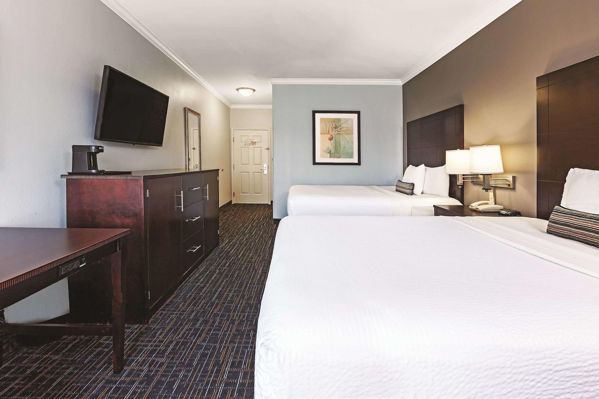 Hotel Sonesta Essential Houston Westchase Extérieur photo