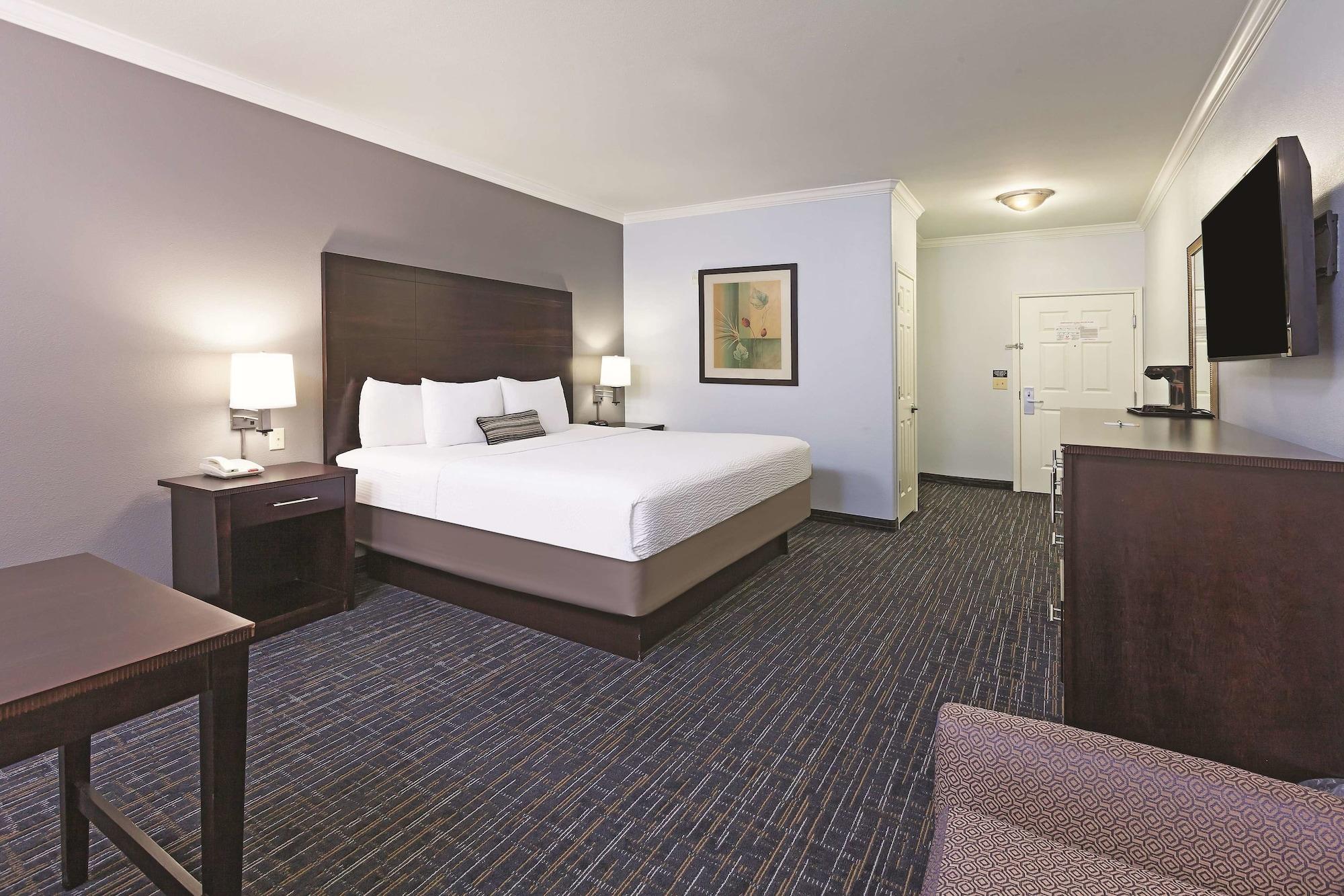 Hotel Sonesta Essential Houston Westchase Extérieur photo