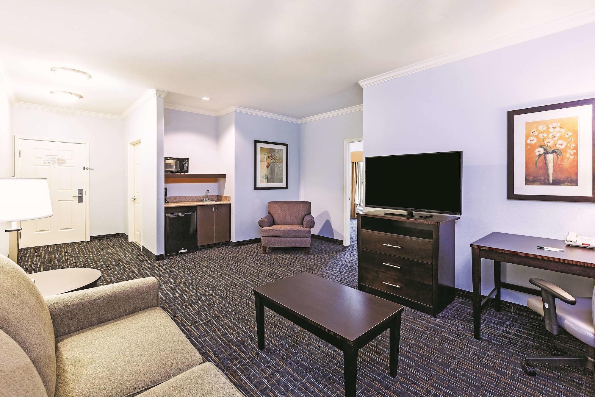 Hotel Sonesta Essential Houston Westchase Extérieur photo